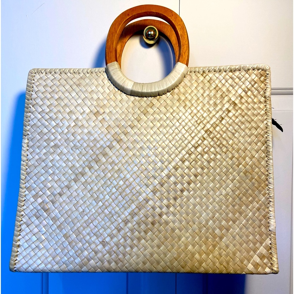 Handmade woven bag with wooden handle collectibles,Eco-friendly & computer bag